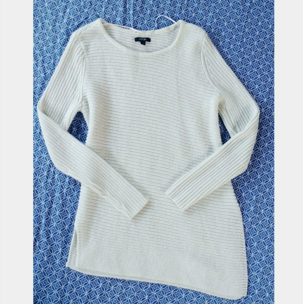 Asymmetrical sweater NWOT